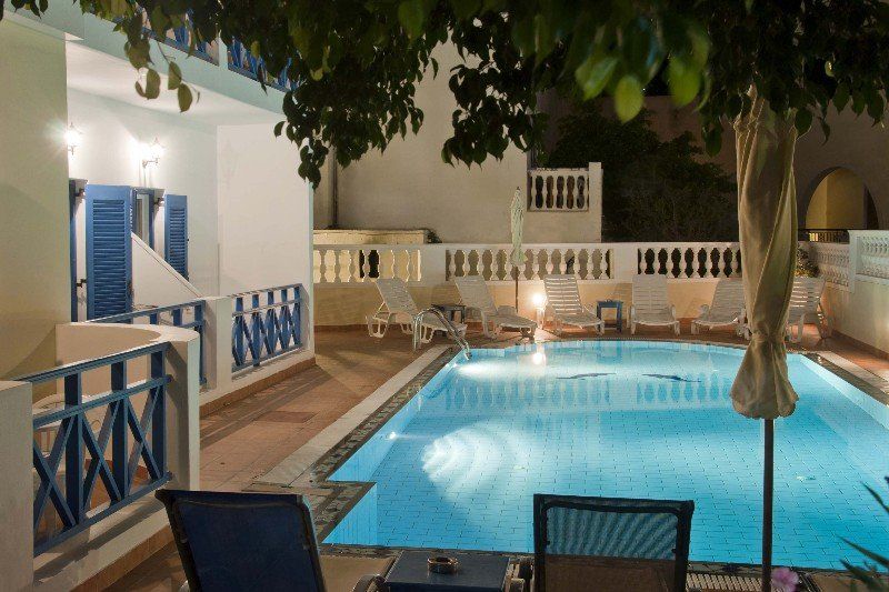 Karidis Hotel Kamári エクステリア 写真