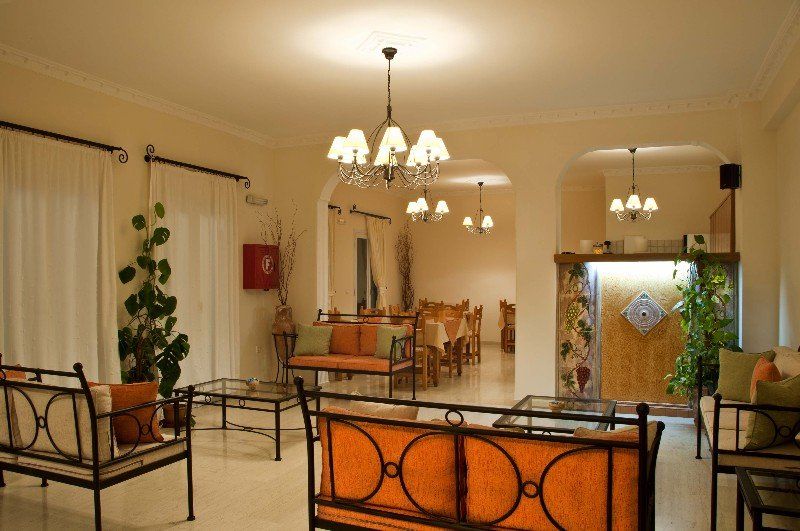 Karidis Hotel Kamári エクステリア 写真