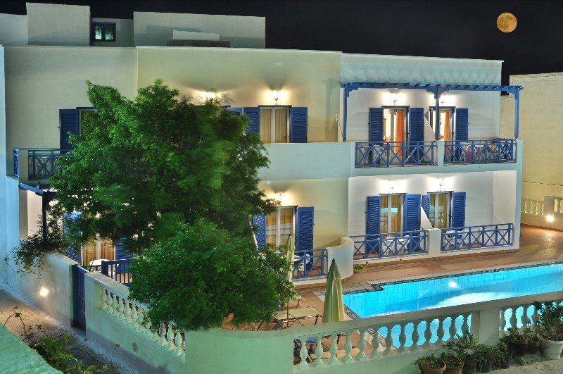 Karidis Hotel Kamári エクステリア 写真